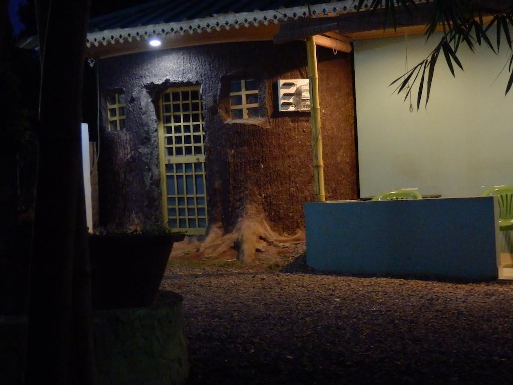 تيكَدِيْ Green Garden Cottage المظهر الخارجي الصورة